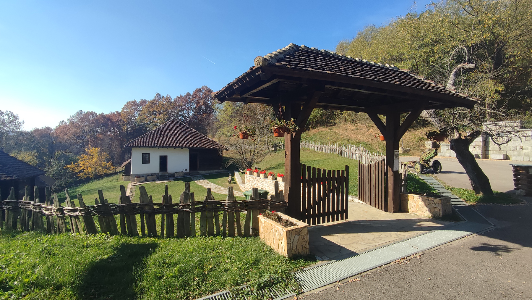 Memorijalni kompleks Živojina Mišića img2