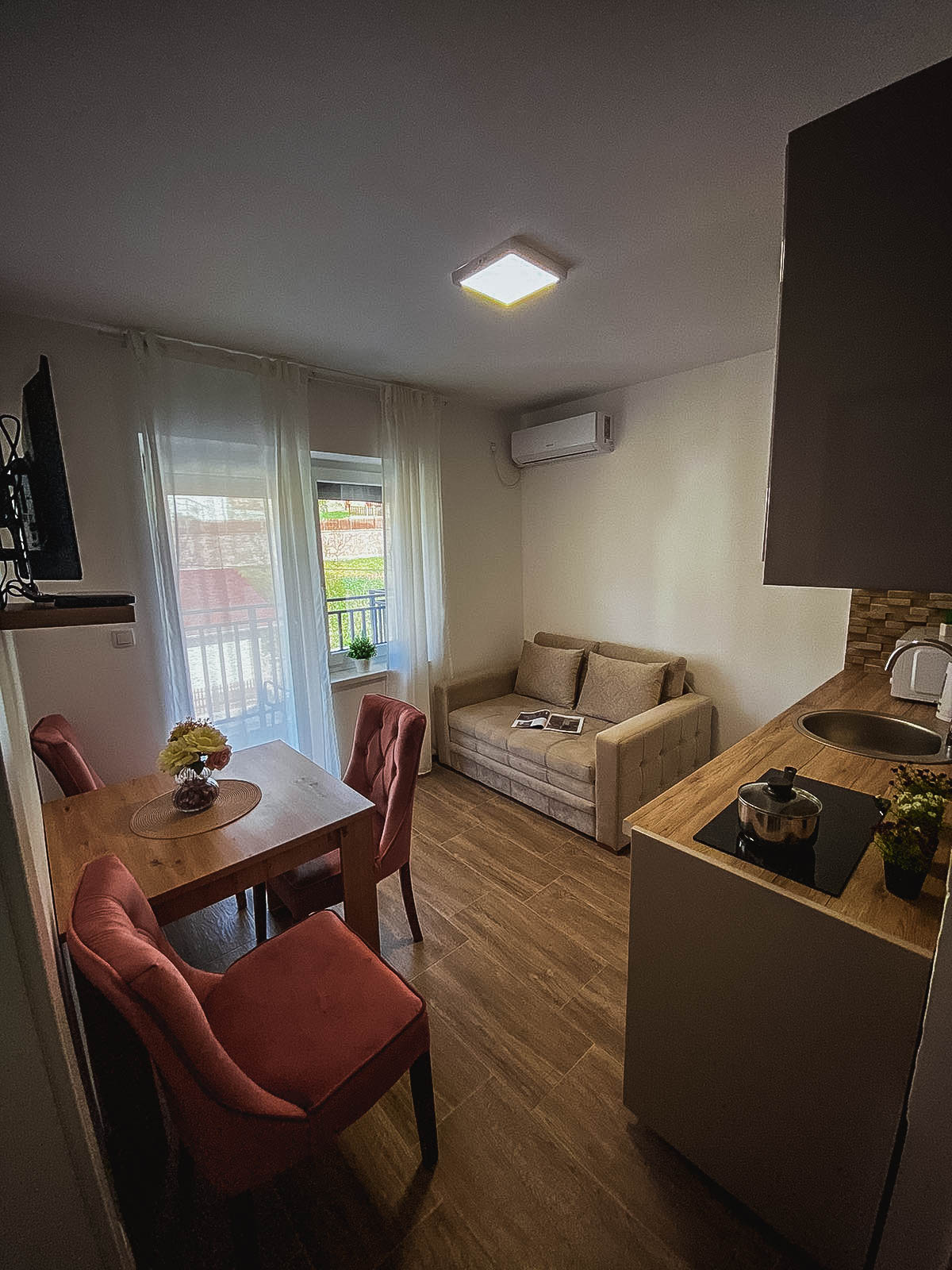 Apartmani Vila Ana - Dnevna Soba 2